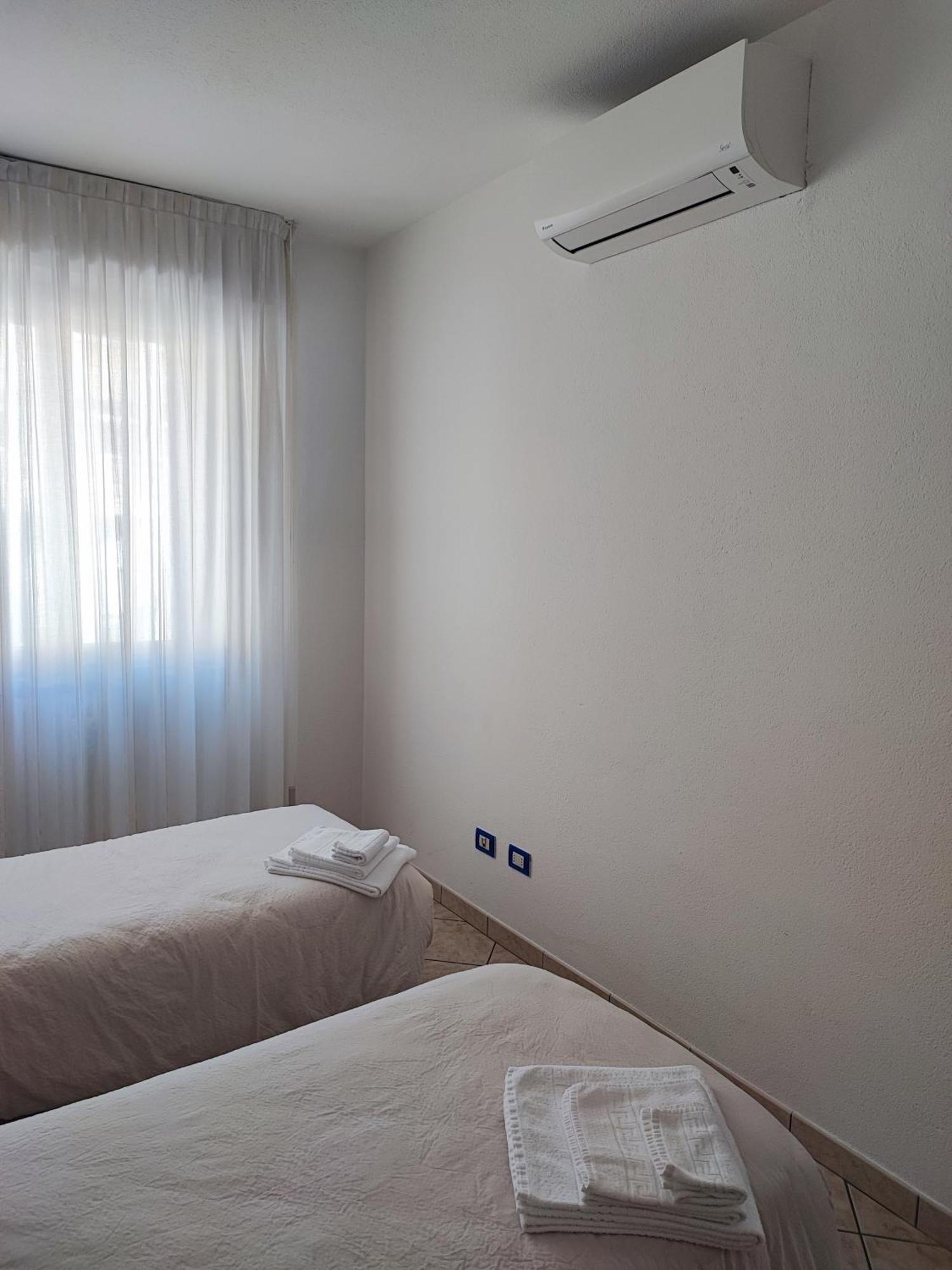 Il Girasole Apartment ตีราโน ภายนอก รูปภาพ